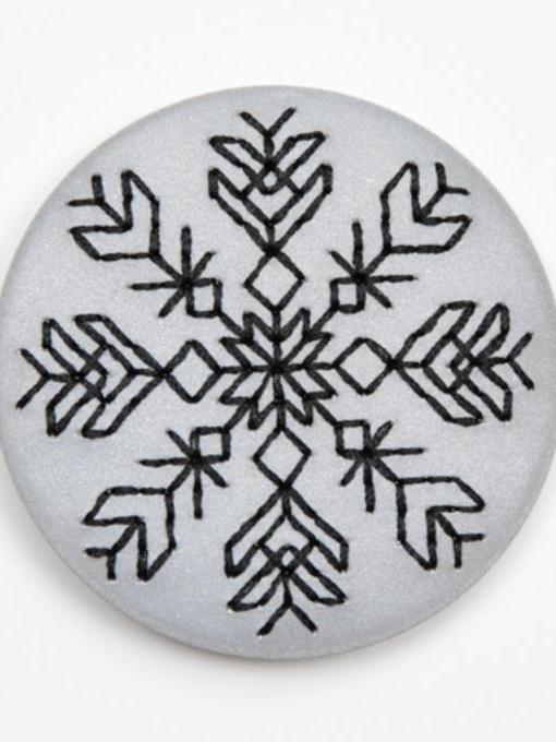 Reflektor-Brosche-Tähdikki-schwarz