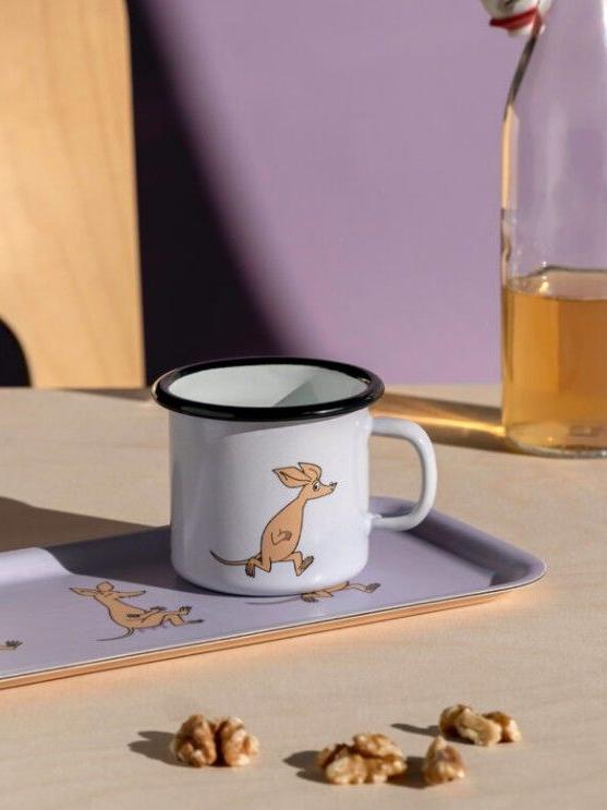 Muurla_Moomin_Emaillebecher_&_Tablett_Schnüferl